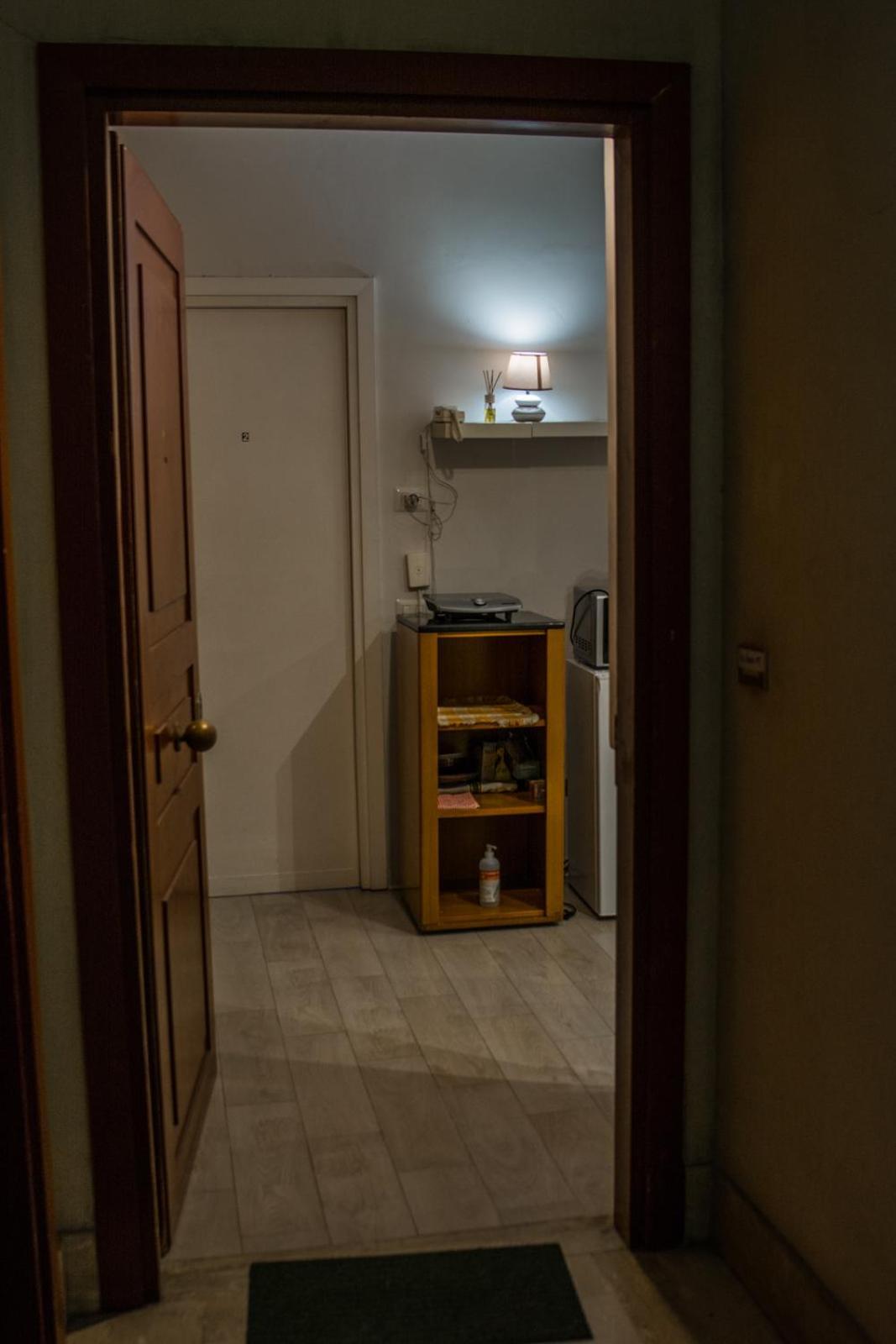 Largo Anzani 19 Hotell Rom Exteriör bild